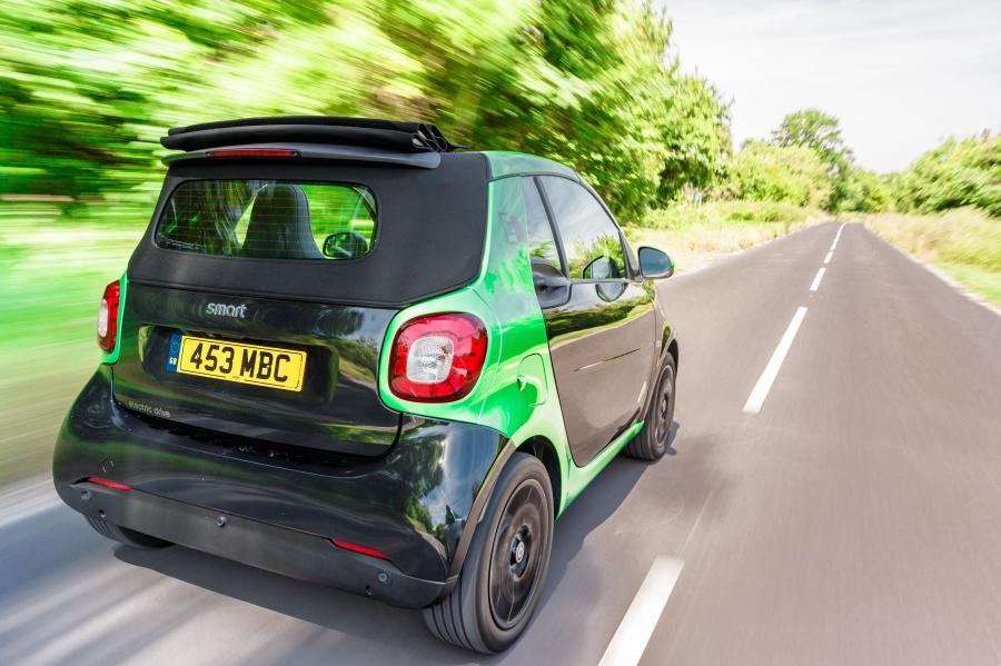  Smart ForTwo Prime Electric Drive Cabrio (A453) 2017 года  (UK) (фото 28 из 35)